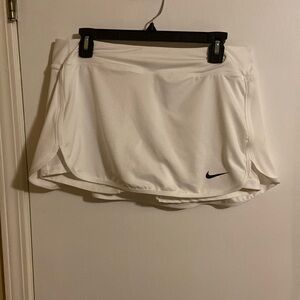 EUC Nike tennis skort